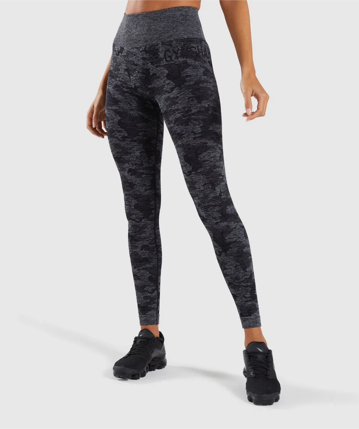 Gymshark Camo Seamless Set image indicator(3)