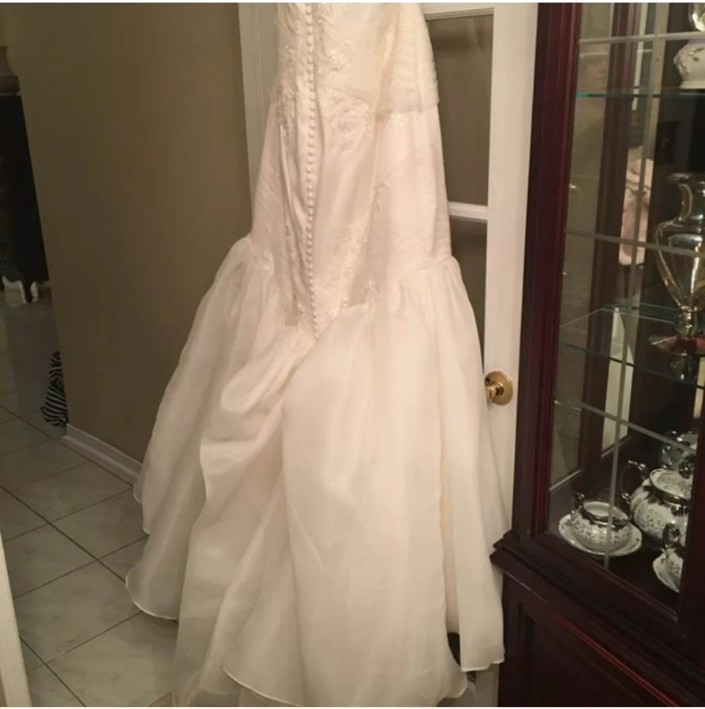 Zac Posen Wedding Dress Size 18W image indicator(2)