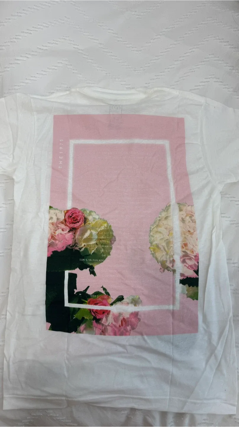 The 1975 2017 Tour T-shirt - Size S (Never Worn) image indicator(4)