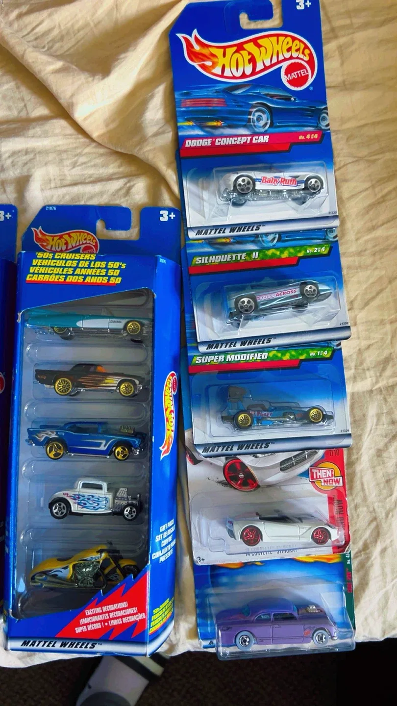 Hot Wheels Cars - Crazy Classics III & More! image indicator(2)