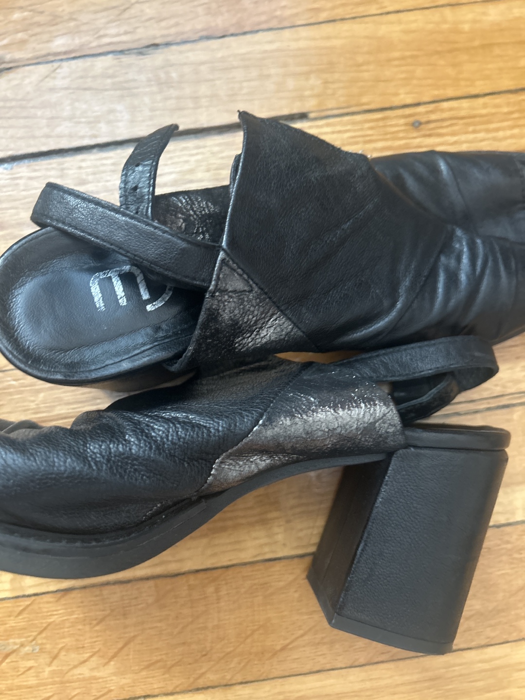 MJUS Black Leather Heels - Size 39 - photo 4