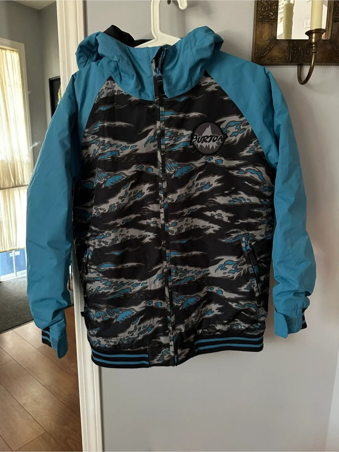 Burton Boys' Jacket - Size L thumbnail