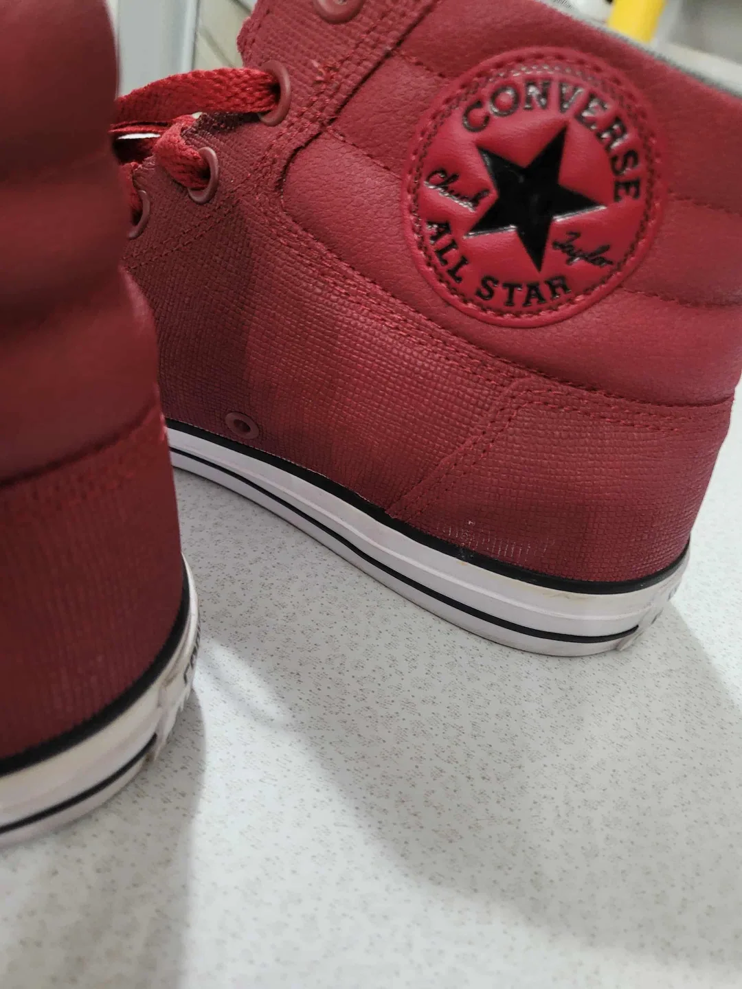 Converse All Star High Top shoes leather textured- Red - US 9 image indicator(6)