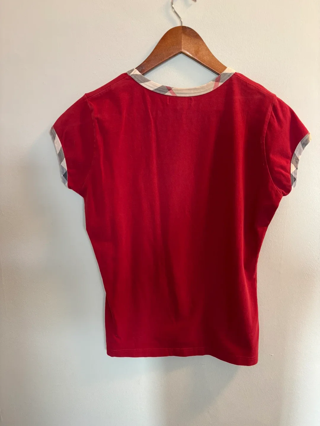 Burberry London red crew neck t-shirt Nova Check Pattern image indicator(3)
