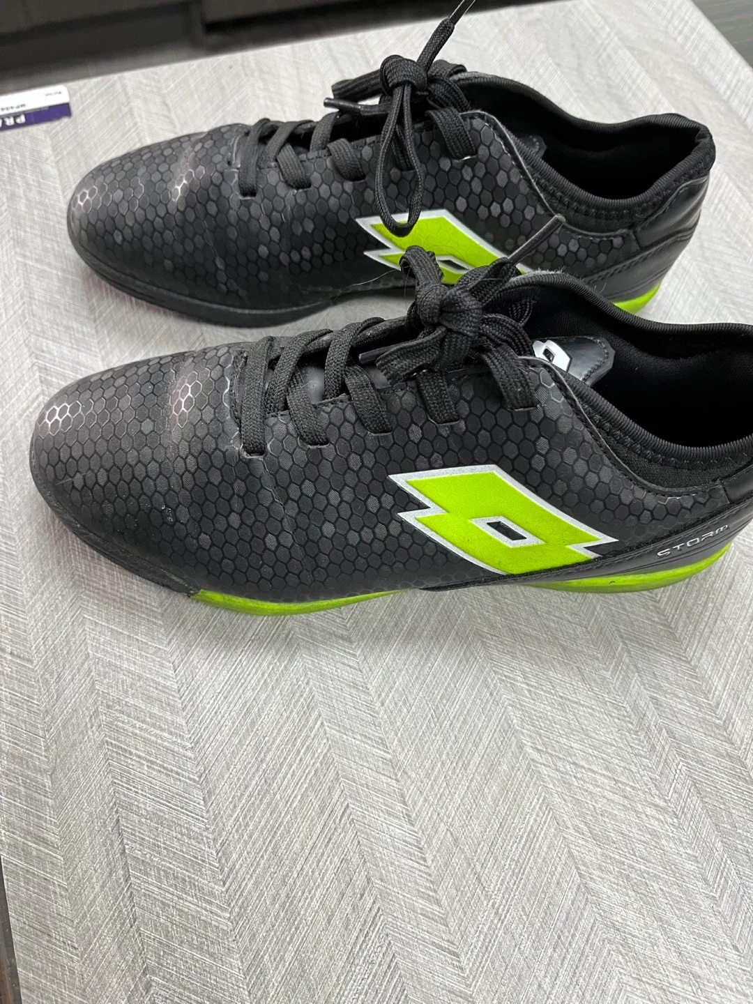 Lotto Storm Indoor Soccer Shoes - Youth Size 3 thumbnail