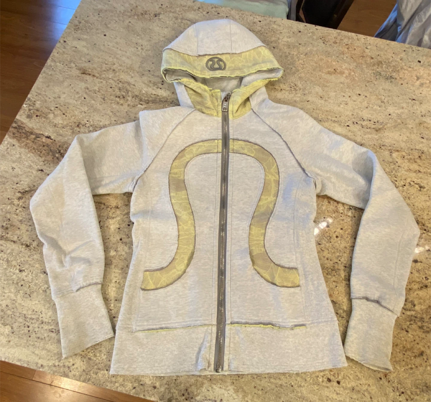 Lululemon Hoodie Size 6