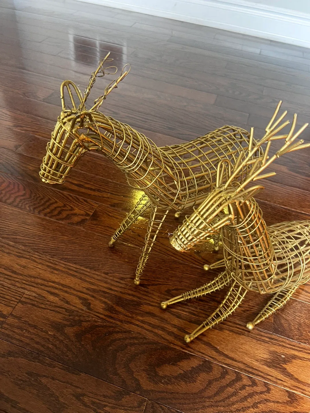 Gold Wire Reindeer Figurines - Set of 2