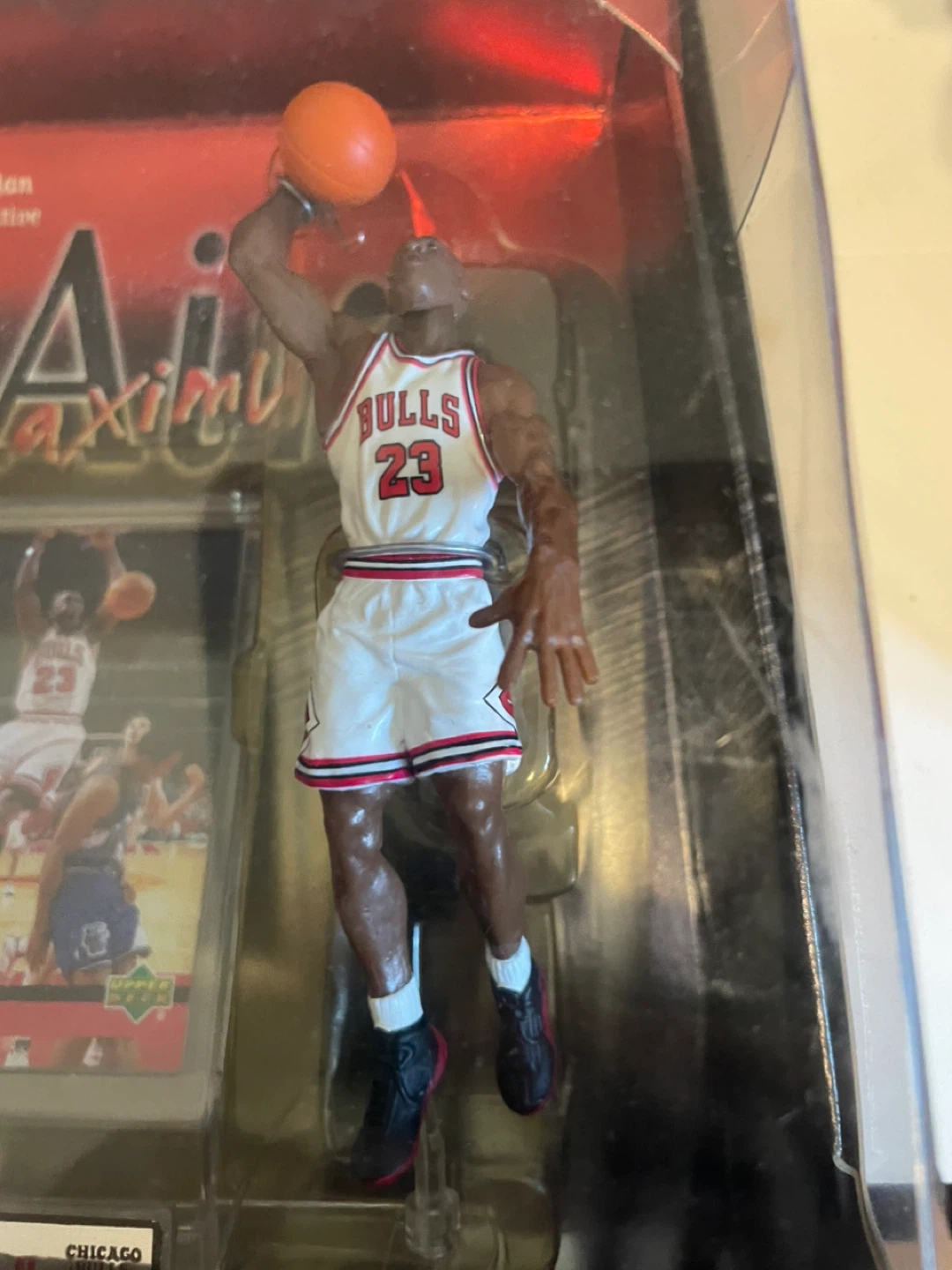 Michael Jordan Showcase Rookie Season Figurine Set - photo 4