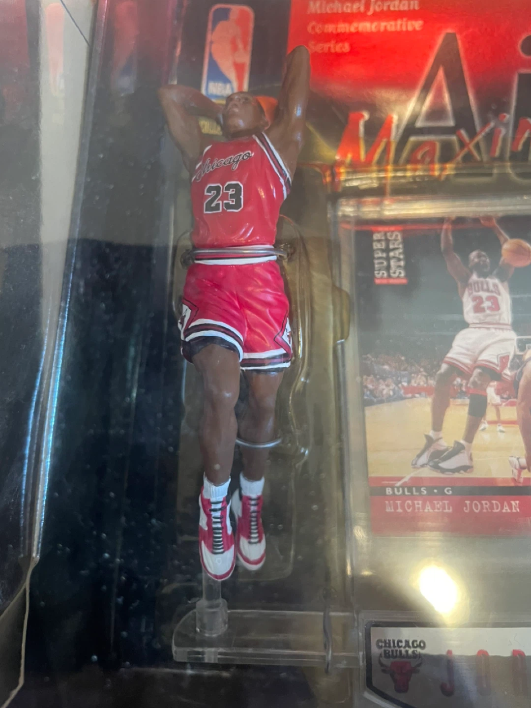 Michael Jordan Showcase Rookie Season Figurine Set - photo 3