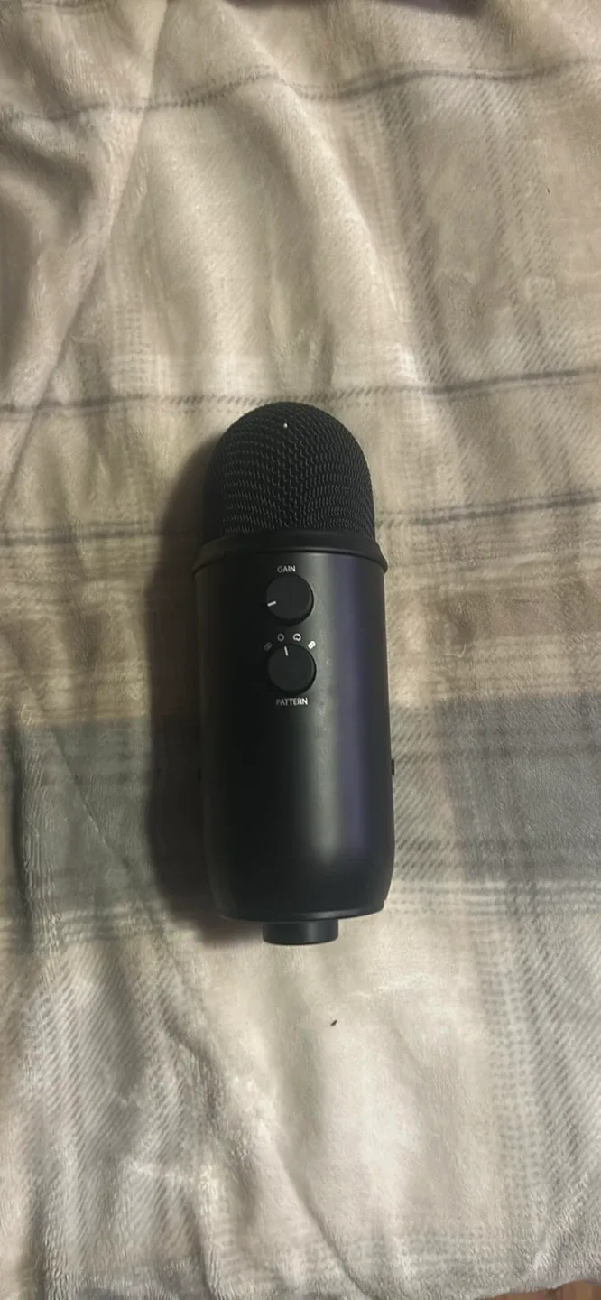 Blue YetiCaster Microphone - Black image indicator(3)