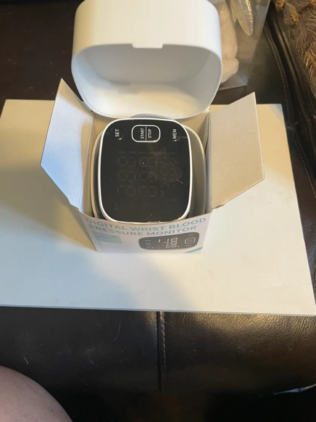 Digital Wrist Blood Pressure Monitor image indicator(2)