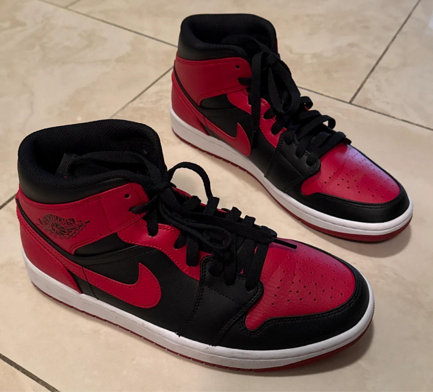 Nike Air Jordan 1 Mid Banned Black/Red - photo 2