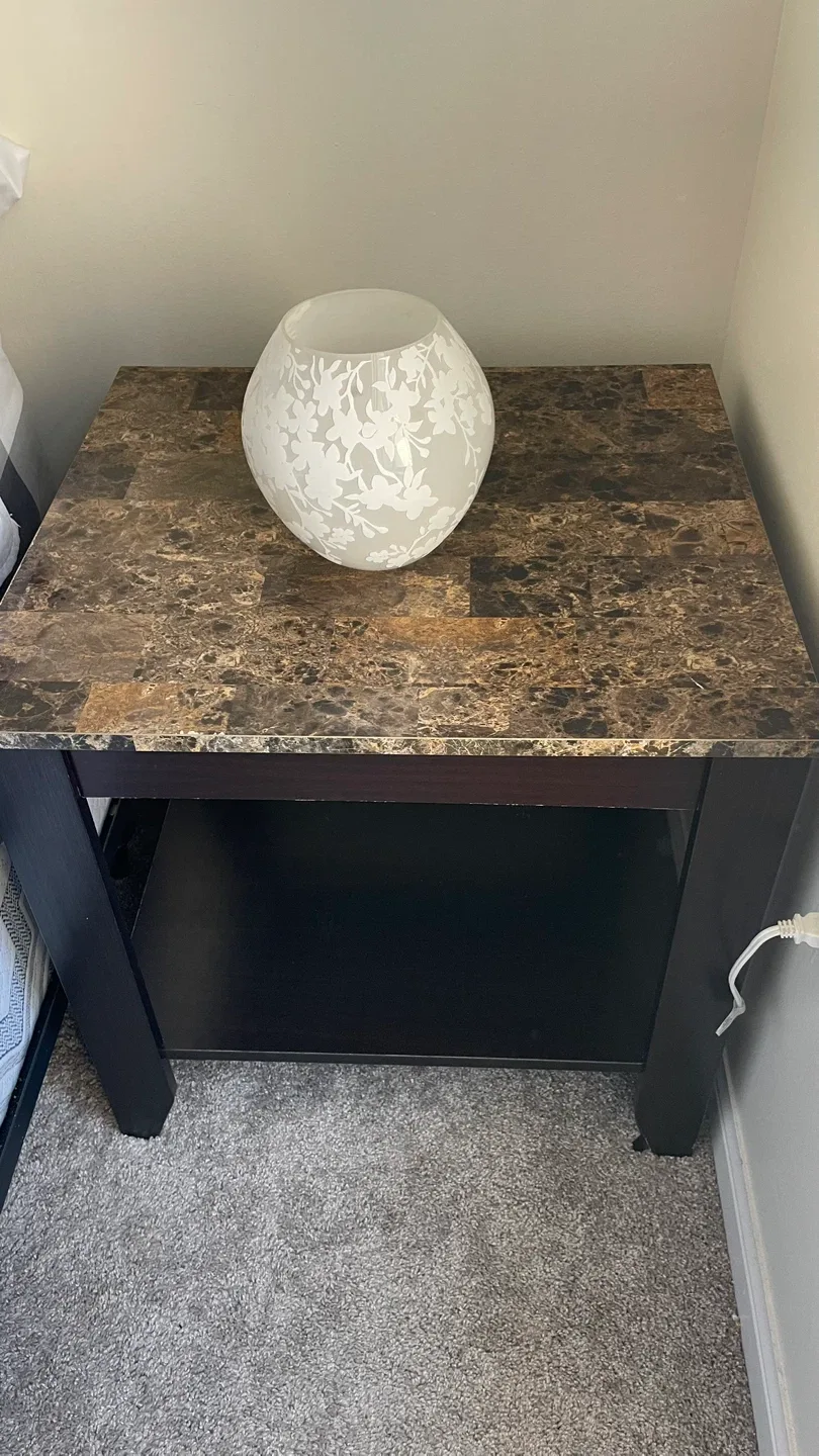 Floral Patterned Glass Globe Table Lamp image indicator(3)