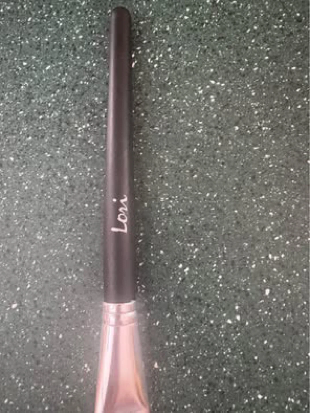 Lori makeup brush (Never used) (Giving away for FREE) - photo 2