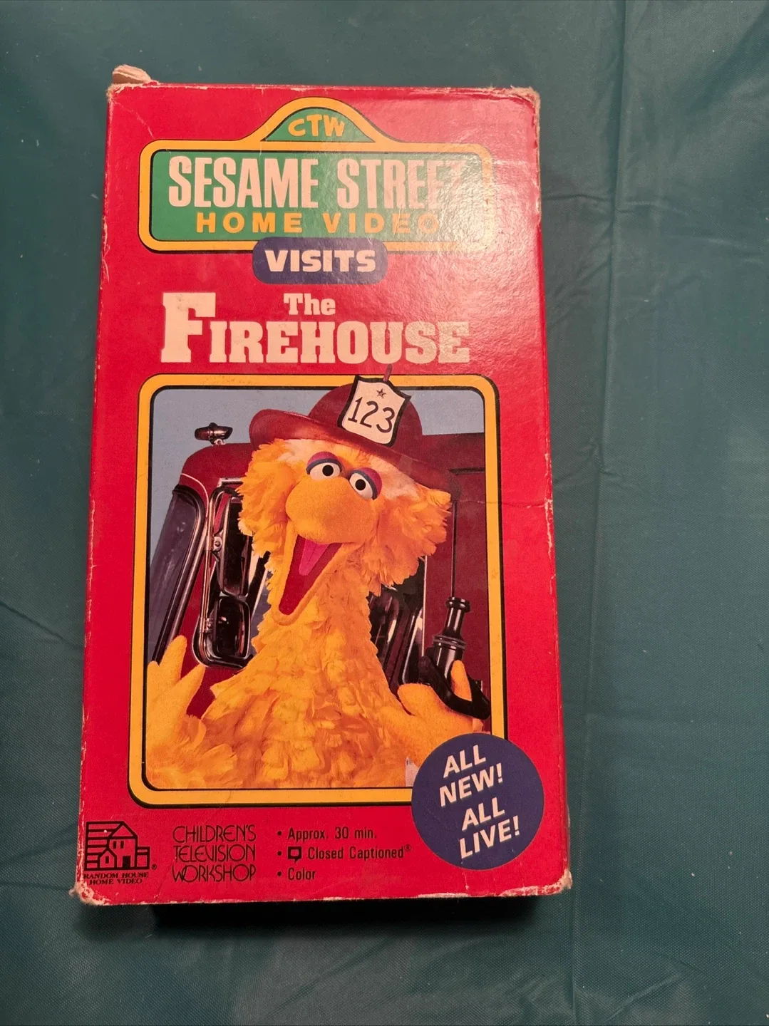 Lot of 5 VHS Tapes - Disney & Nickelodeon image indicator(5)