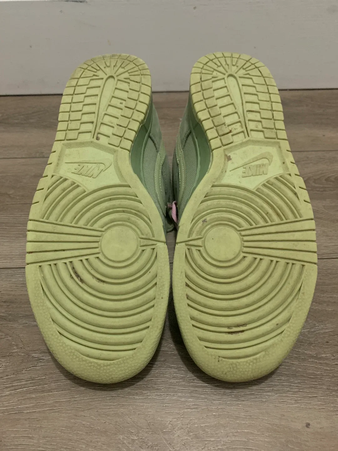 Nike Dunk Low Oil Green Olive Aura image indicator(4)