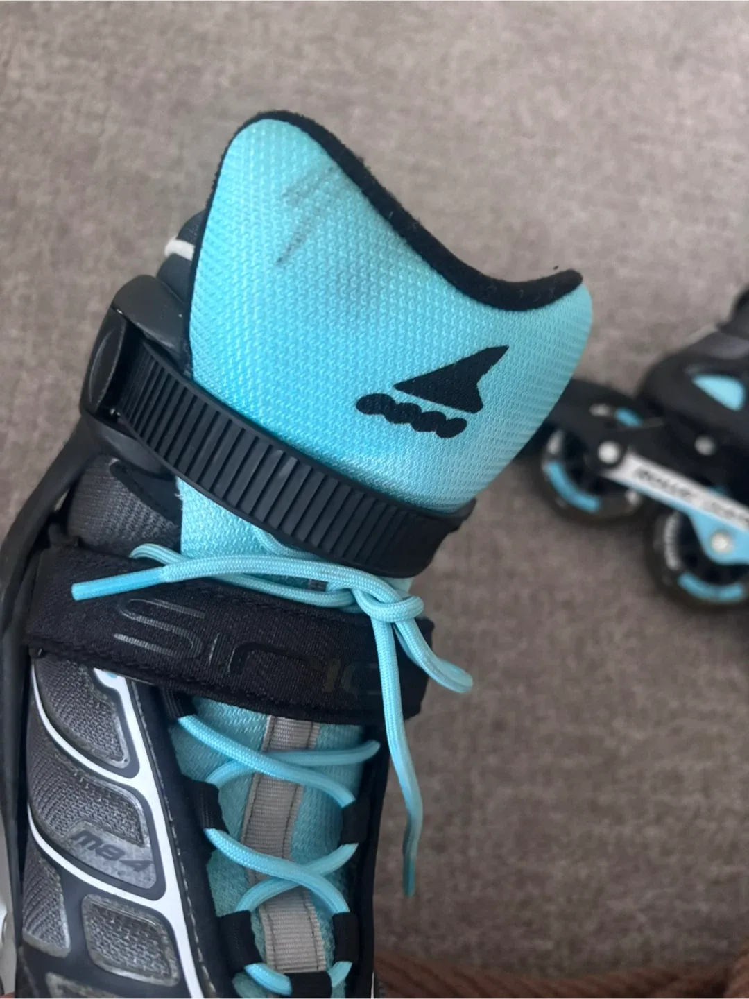 Rollerblade Inline Skates - Size 6.5 image indicator(9)