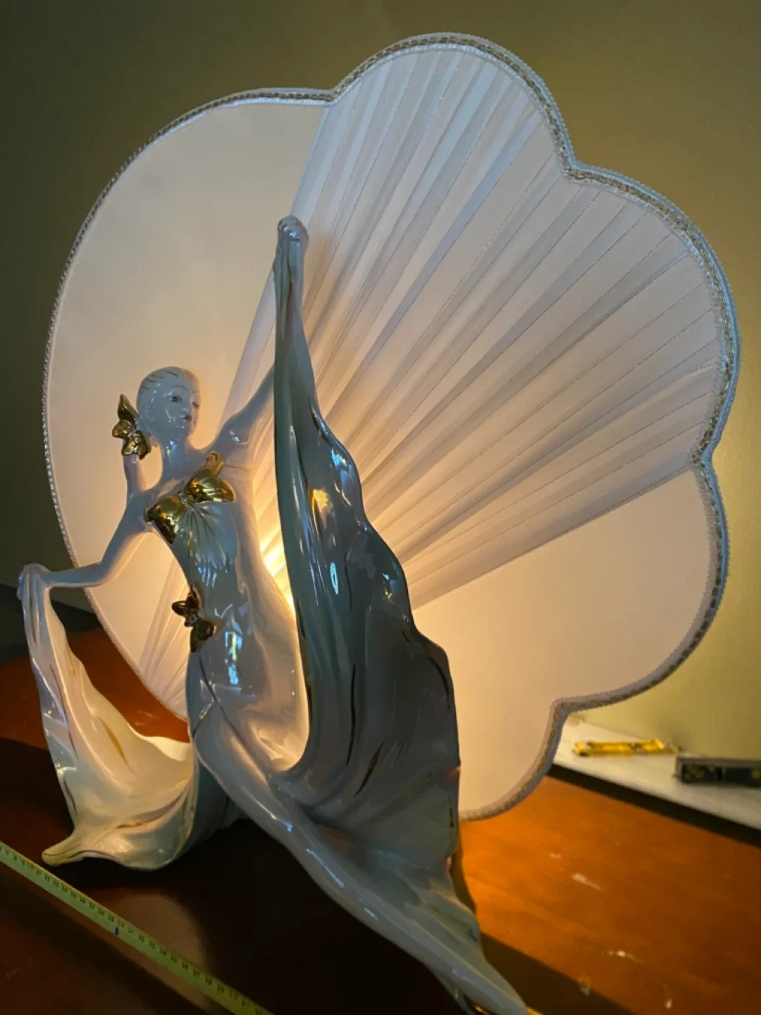 Vintage Versaces Italy Ballerina Lamp image indicator(9)