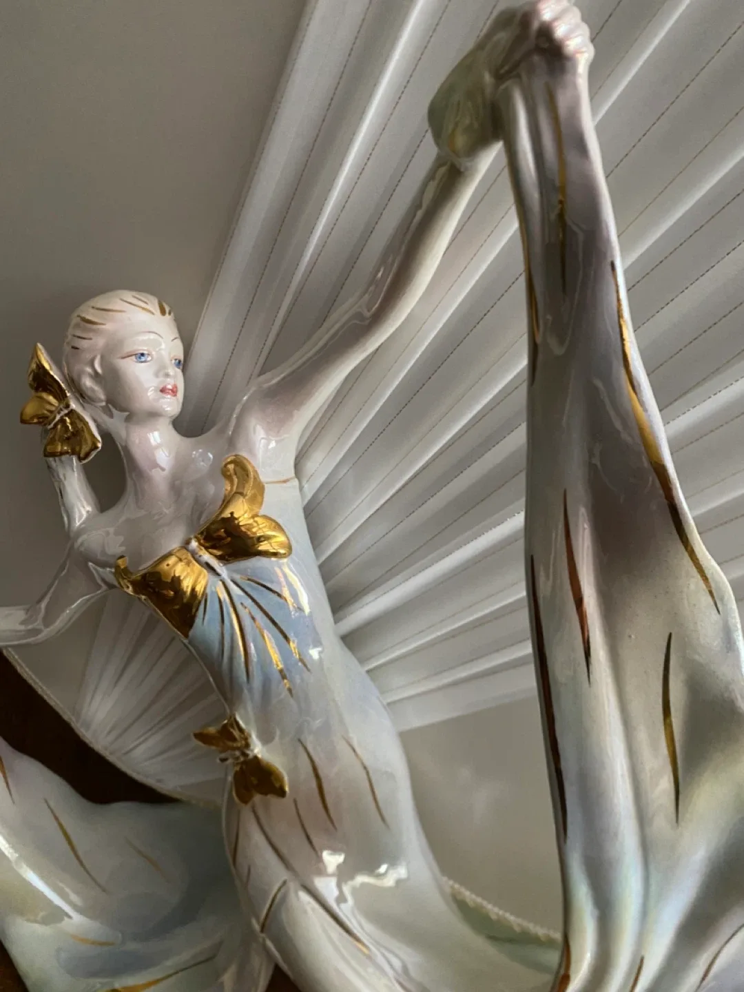 Vintage Versaces Italy Ballerina Lamp image indicator(2)