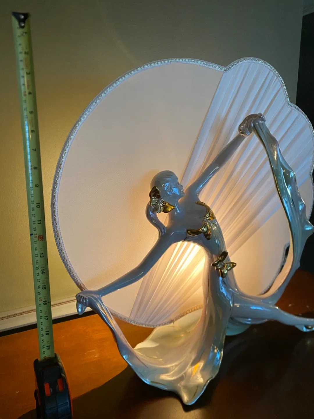 Vintage Versaces Italy Ballerina Lamp image indicator(7)
