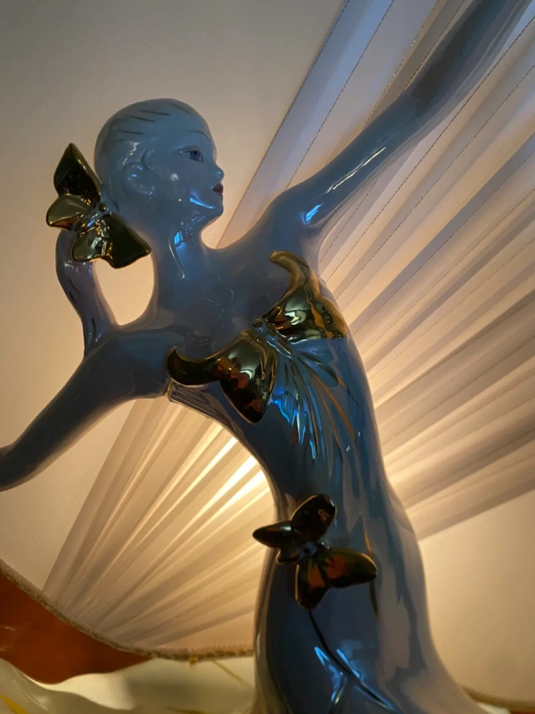 Vintage Versaces Italy Ballerina Lamp image indicator(10)