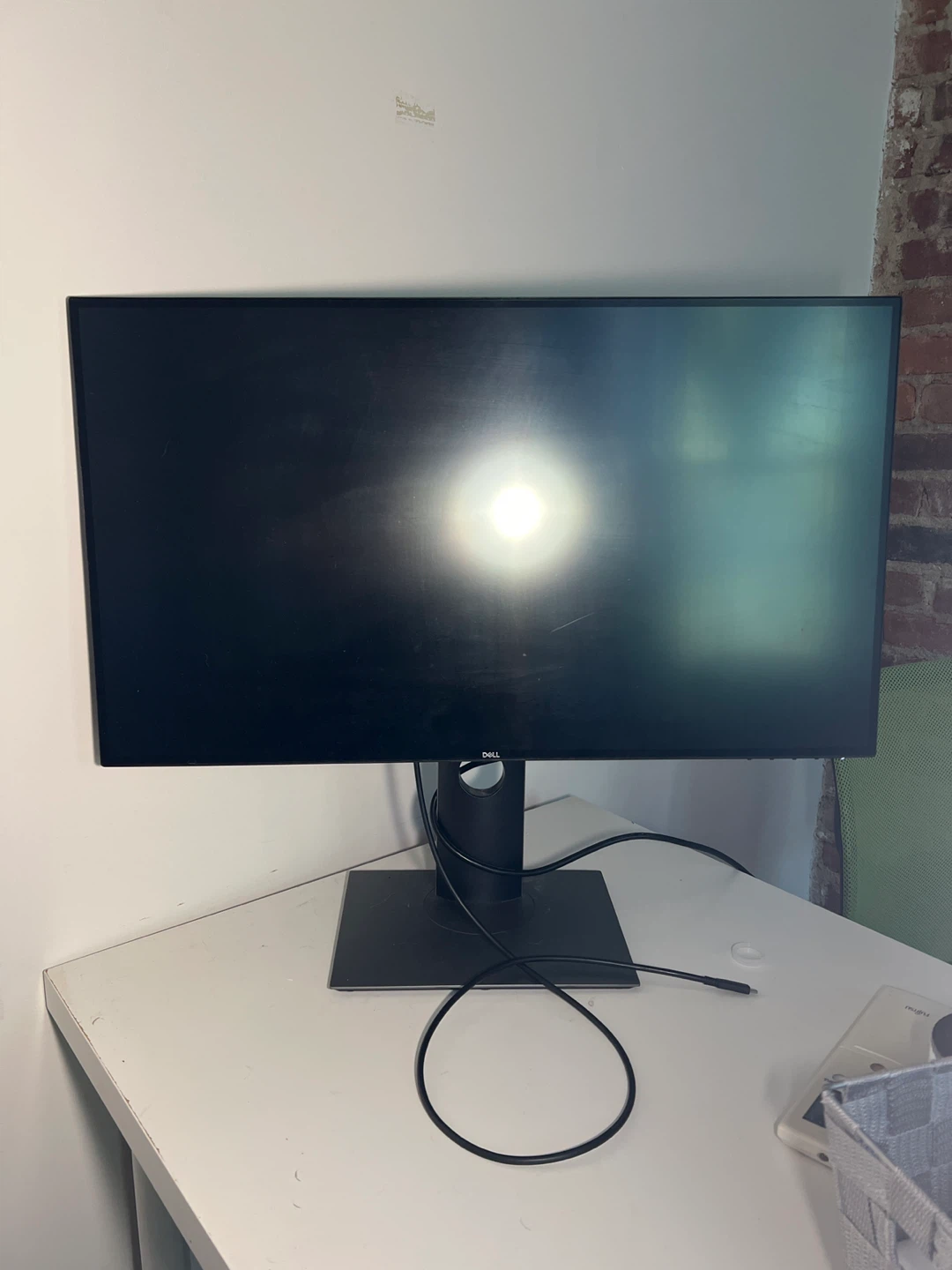 Dell U2720QM 24" 4K Monitor 🧡
