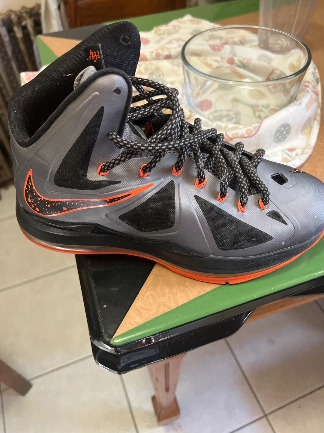 Nike LeBron XI Basketball Shoes, Size 7/50