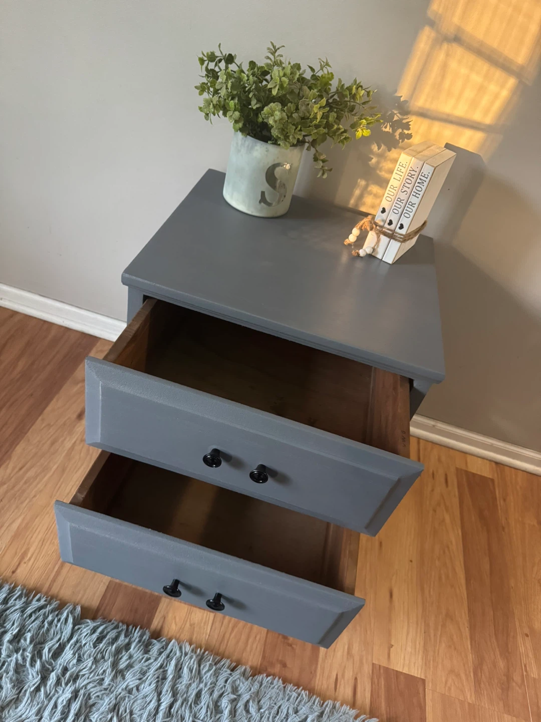 ✨🩶1 solid wood nightstand🩶✨ - photo 2
