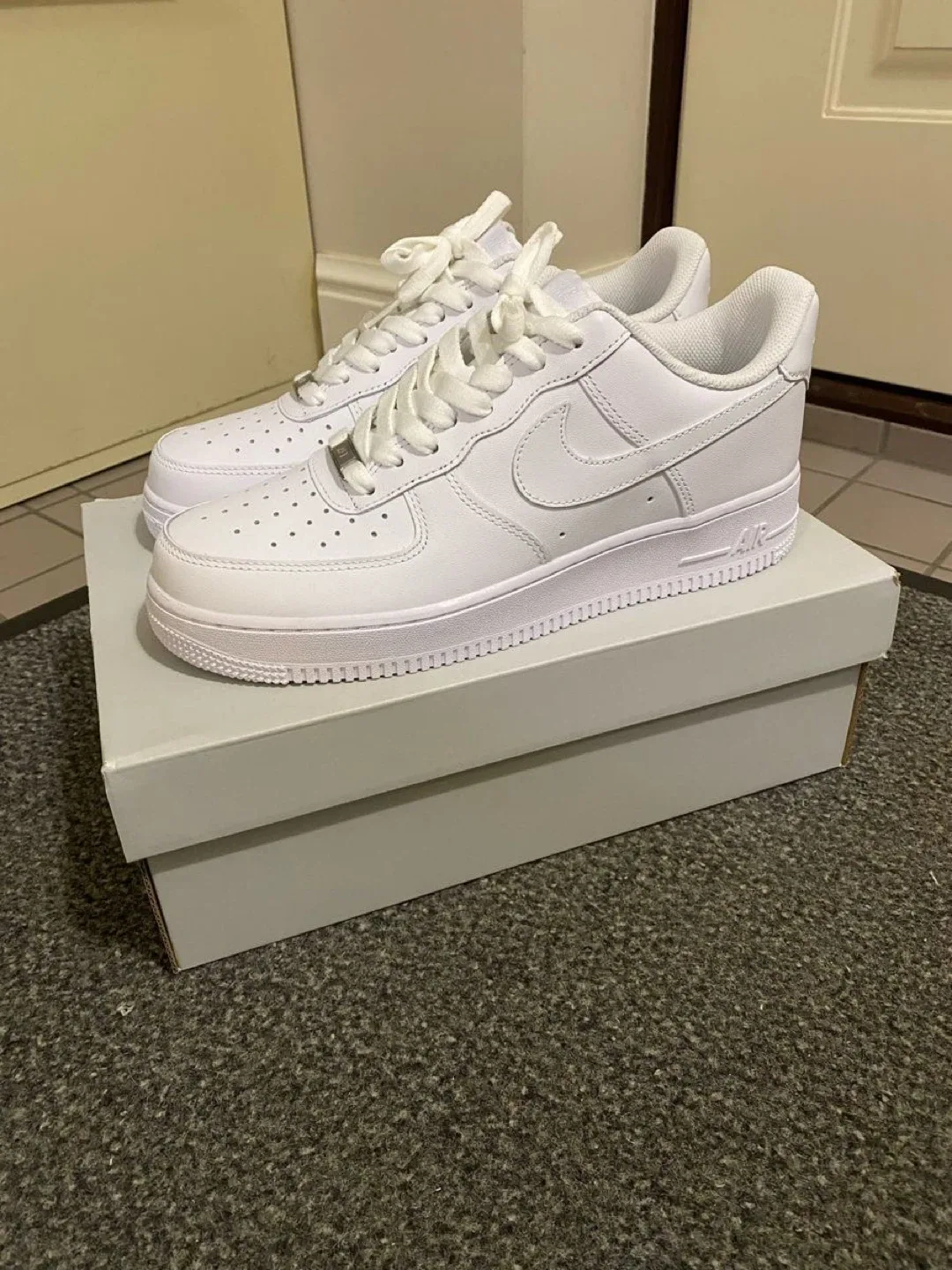 Nike Air Force 1 '07 - White image indicator(2)