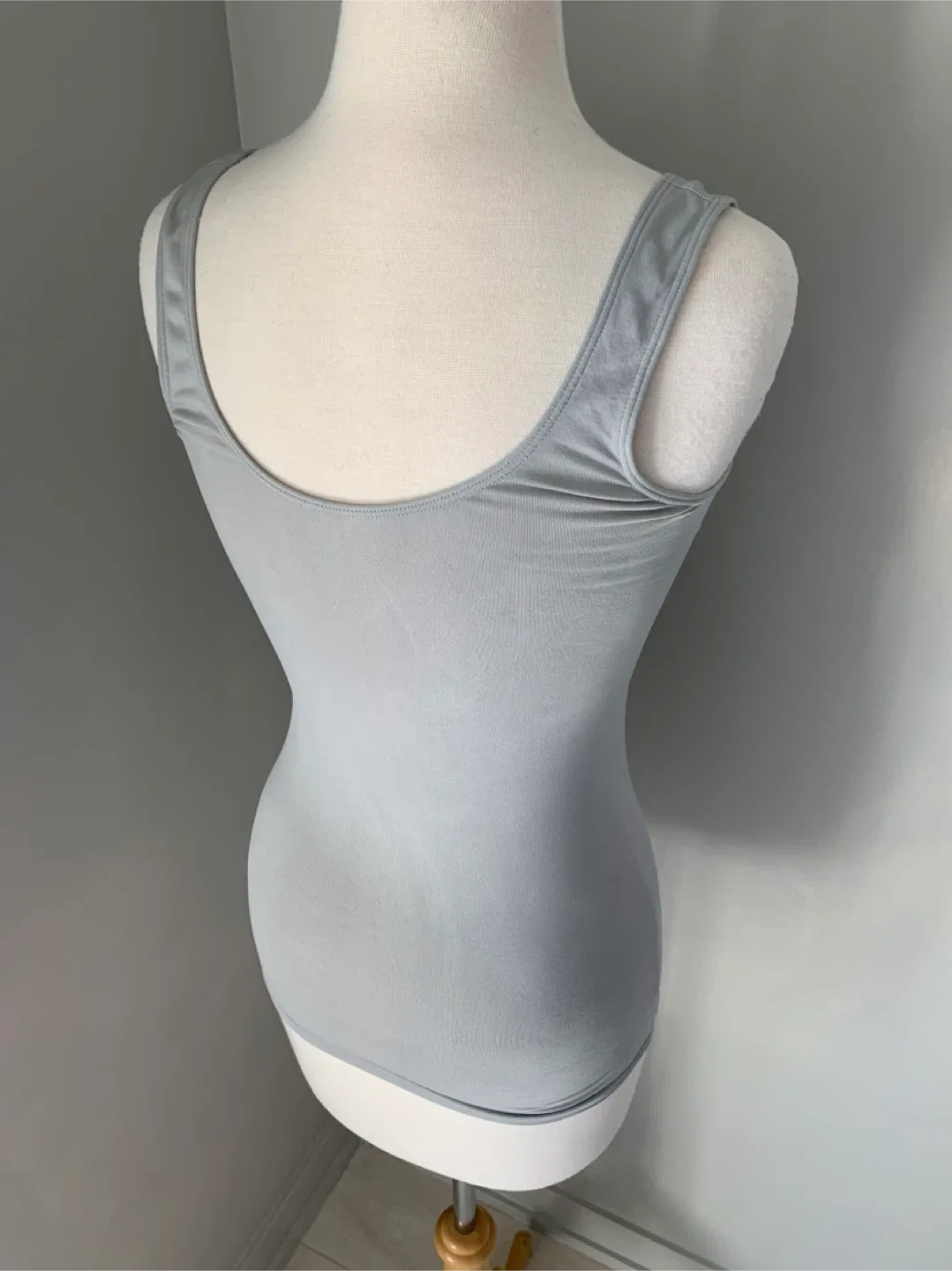 Grey undergarment image indicator(3)