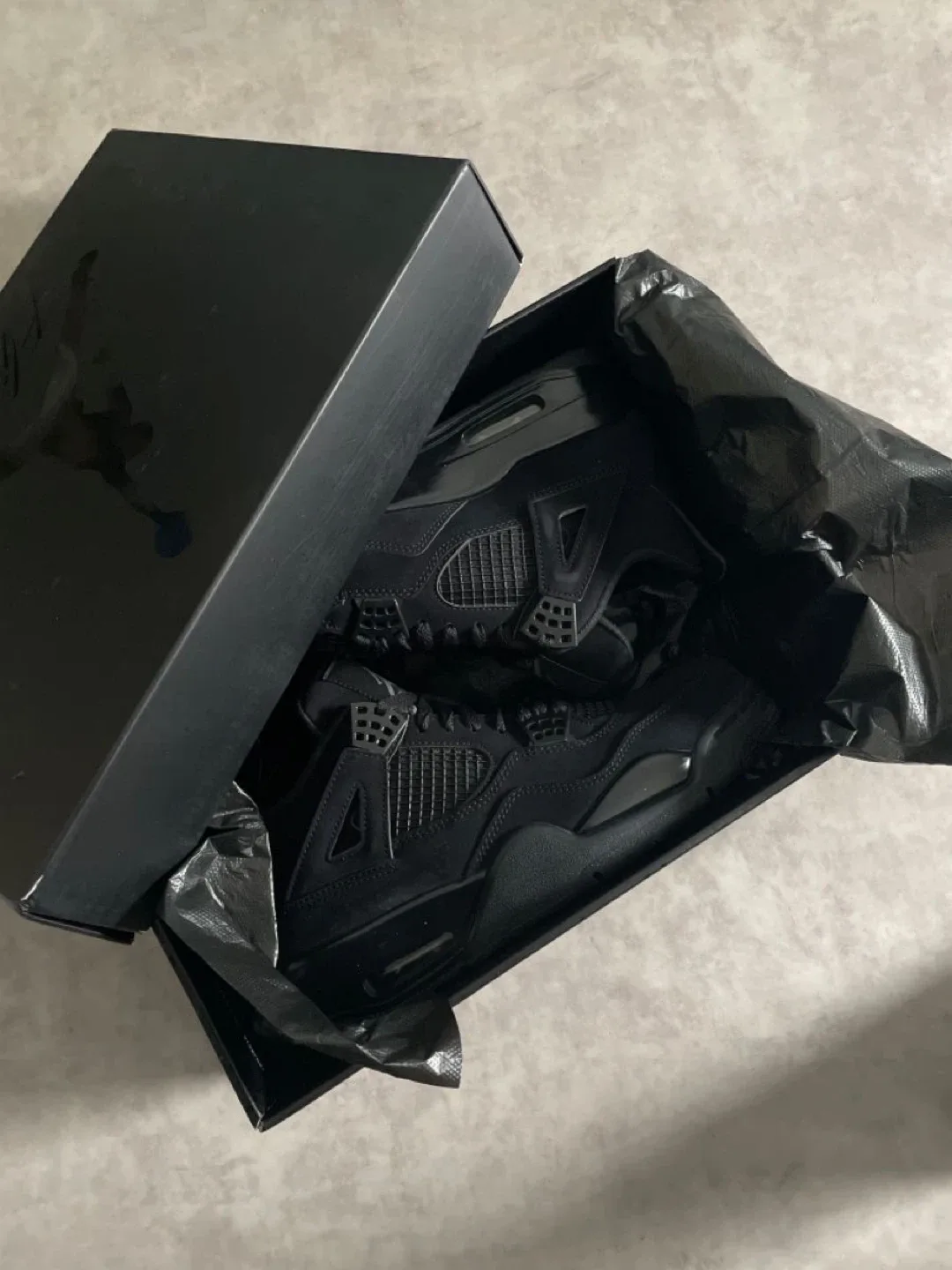 Nike Air Jordan 4 Retro Black Cat image indicator(3)