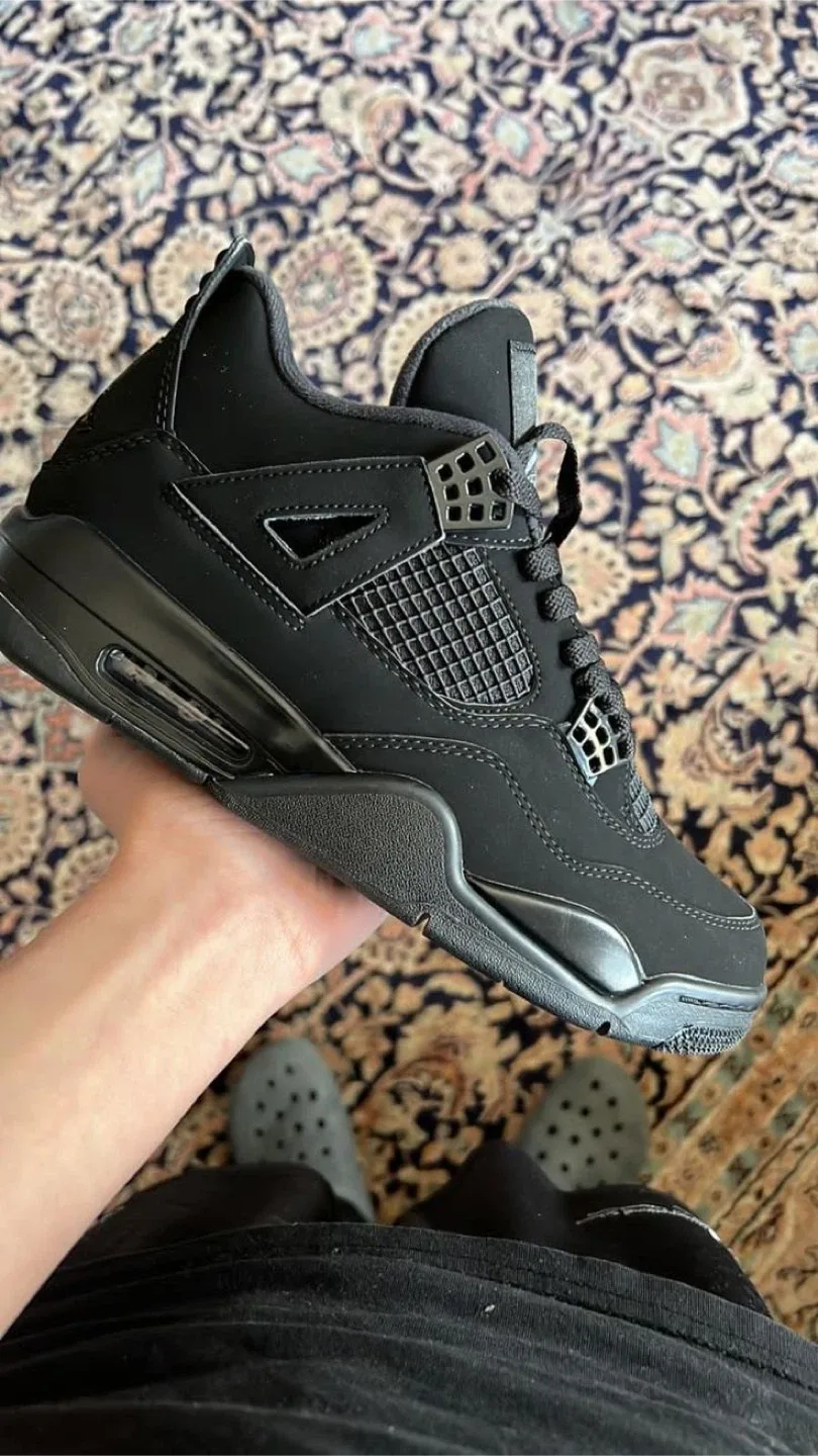 Nike Air Jordan 4 Retro Black Cat image indicator(2)
