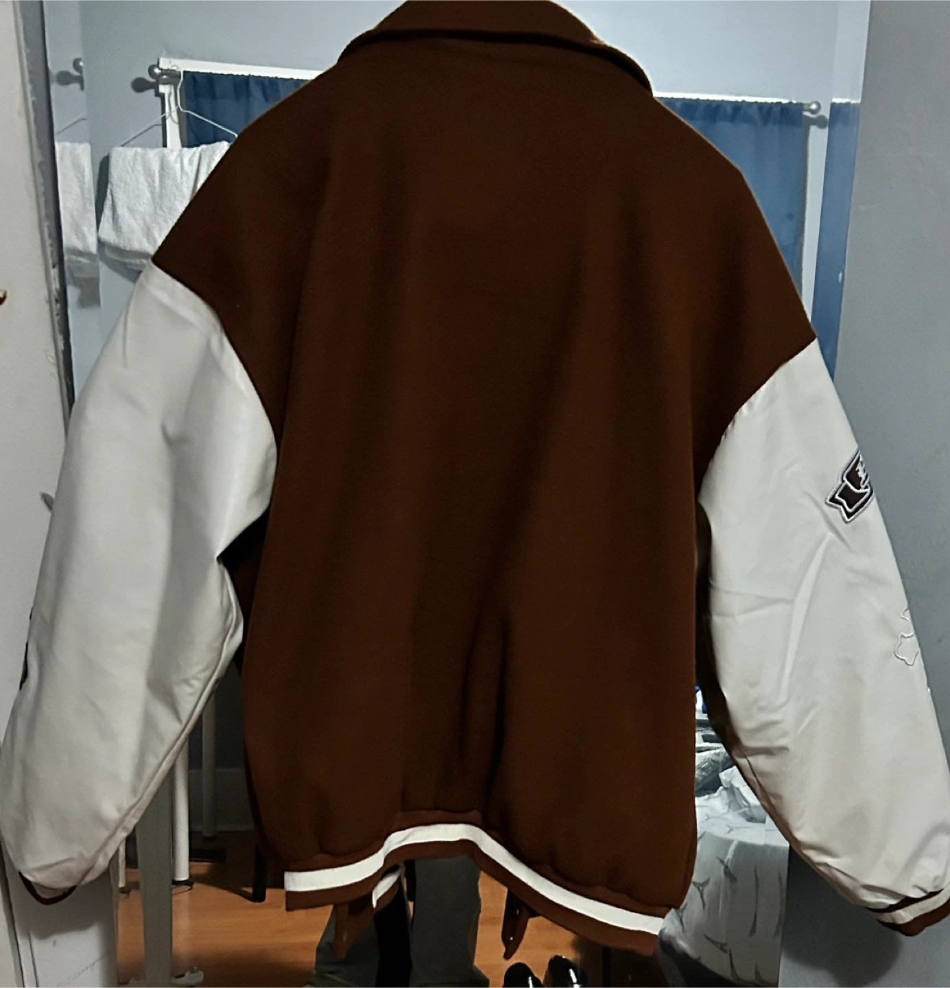 Brown and white varsity jacket size M - photo 2