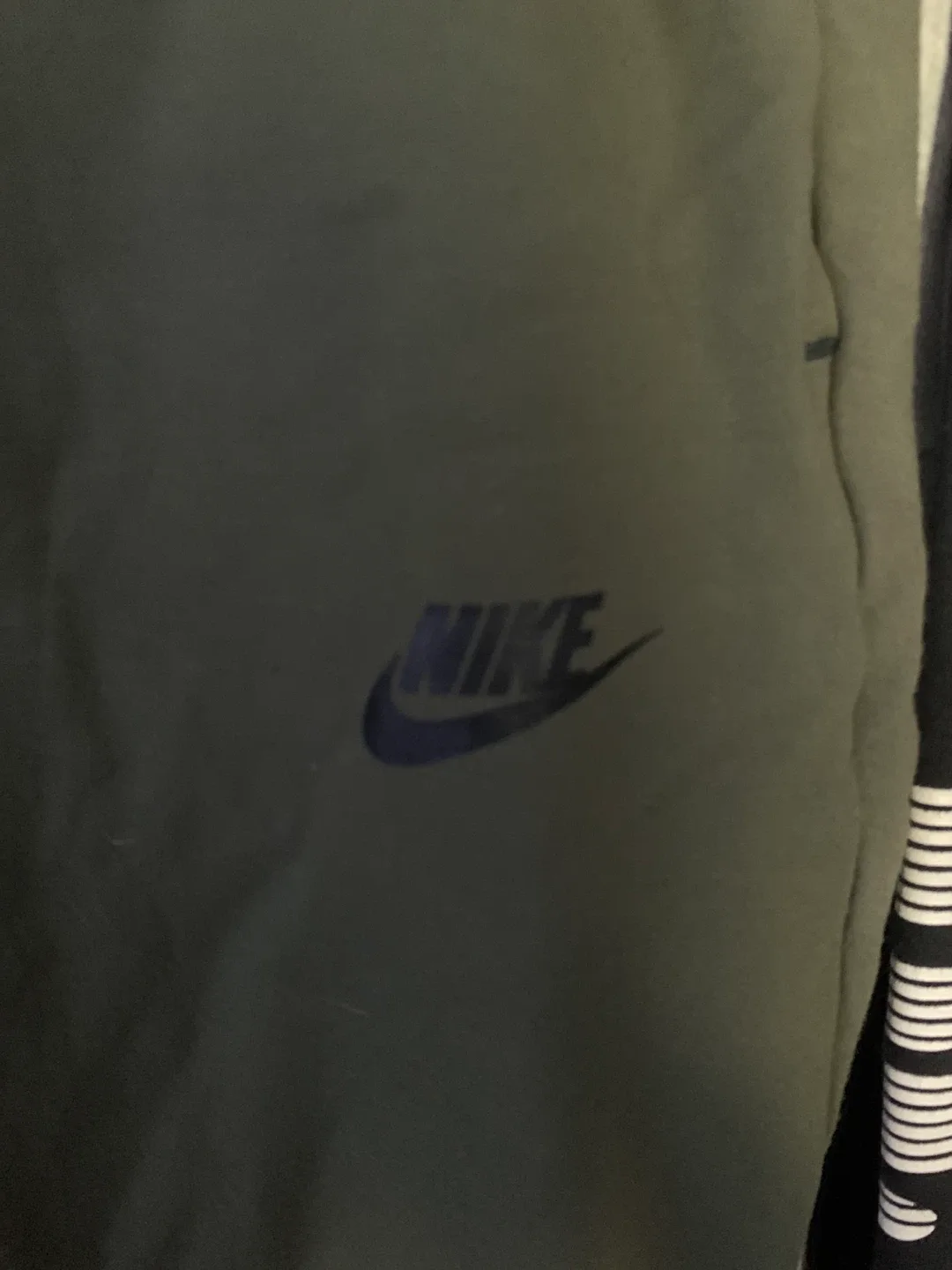 Nike tech Olive Green Joggers - Size M image indicator(2)