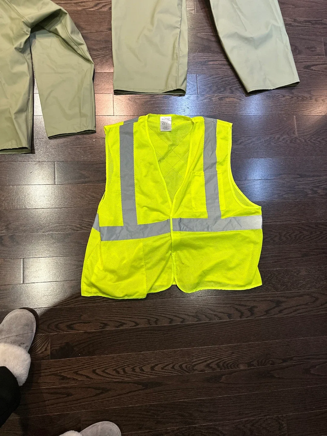 Men’s Safety Set; OBO (jacket, overalls, shirt/vest, navy pants) image indicator(4)