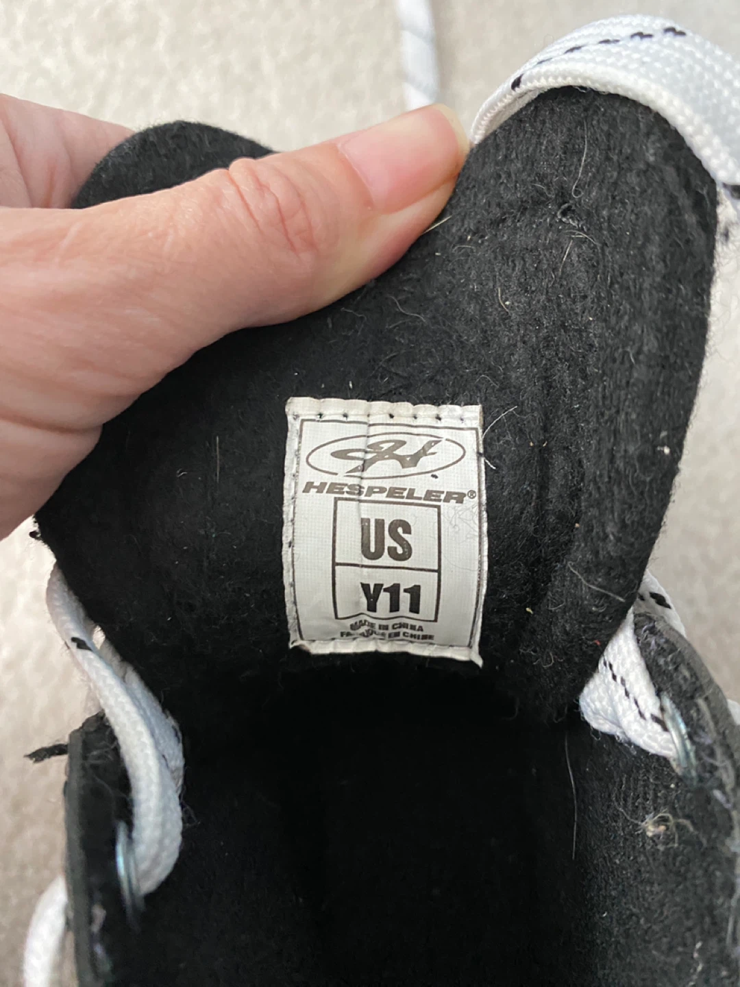 Hespeler Skates - US Size 11 - photo 3