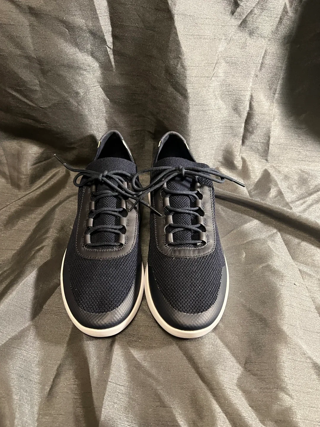 Under Armour Sportswear Sneakers - Size 11 image indicator(3)