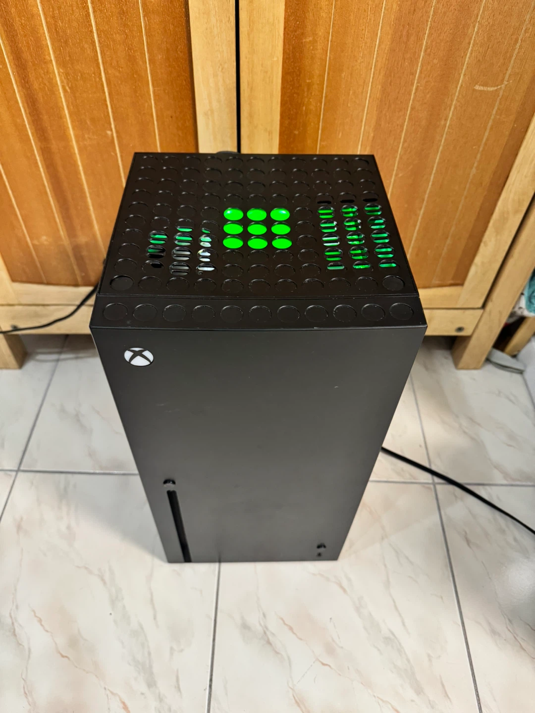 Xbox Series X Mini Fridge - photo 2