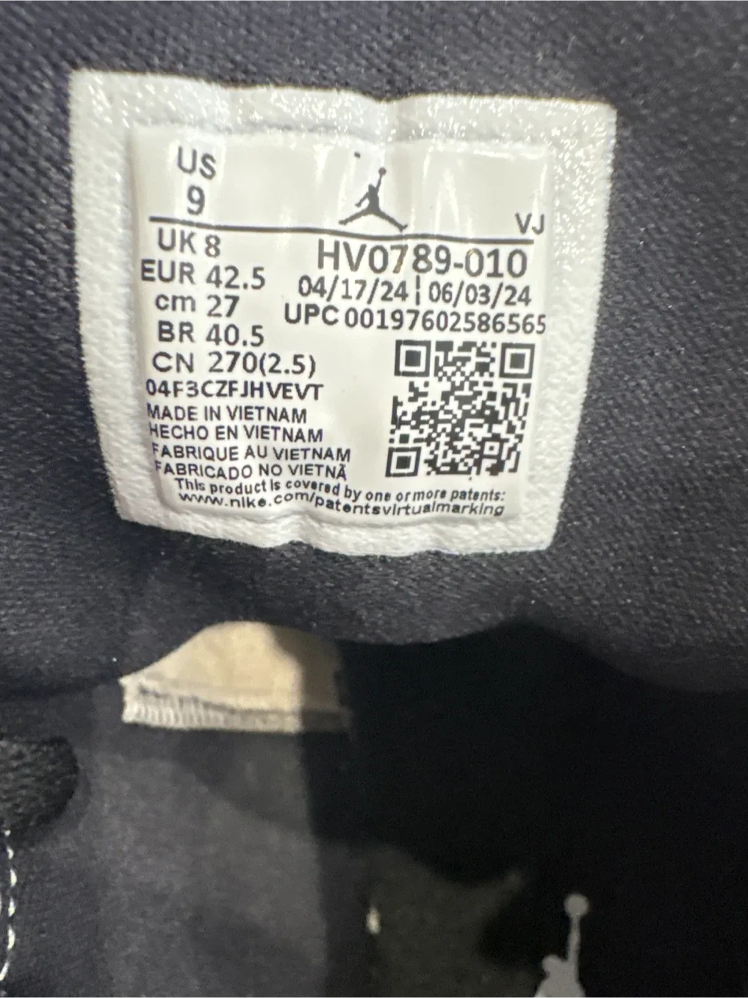 Jordan Air Mid Black/White Size 9 image indicator(4)