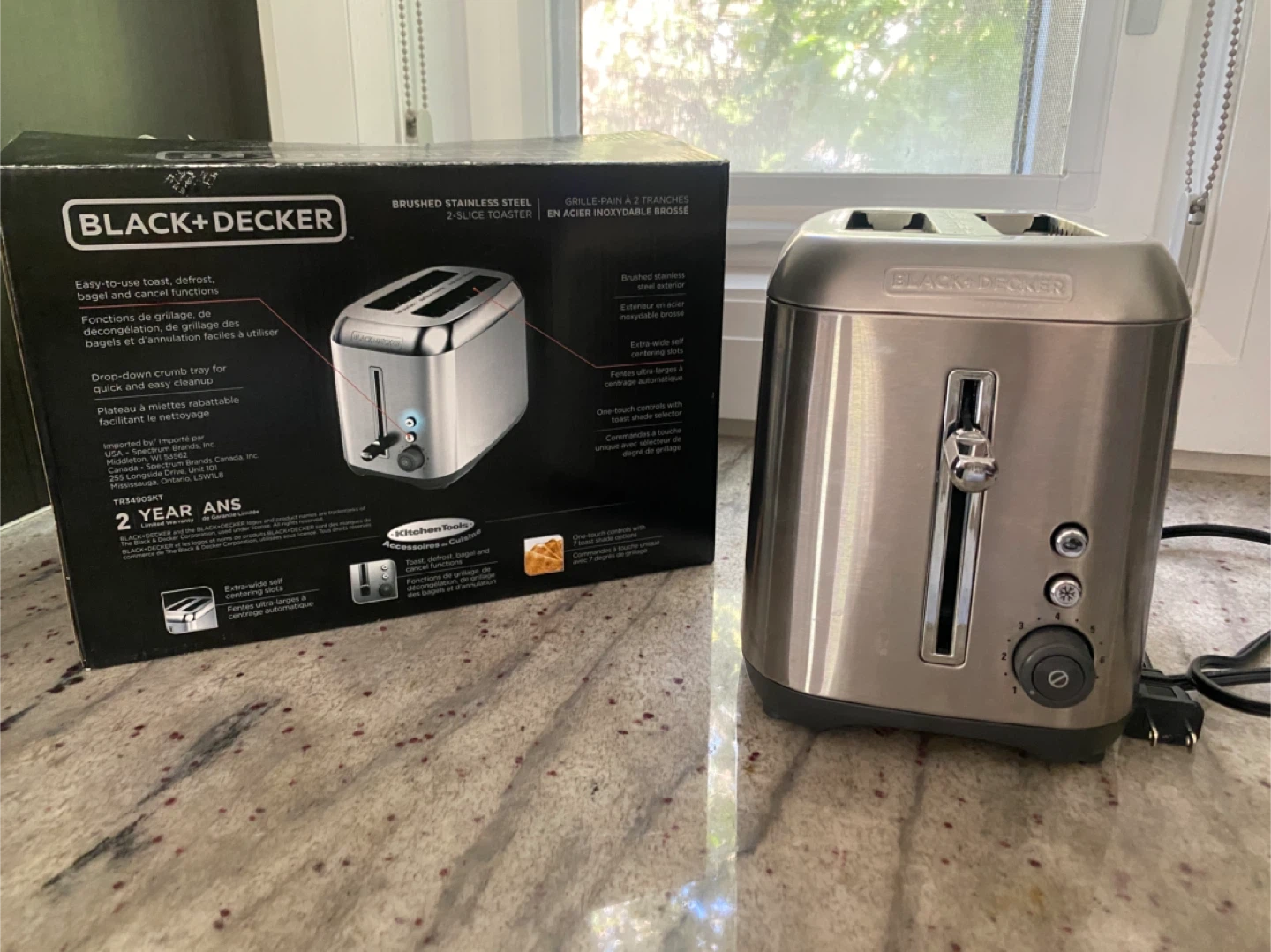 Black & Decker -Toaster (Canadian Tire) - photo 2