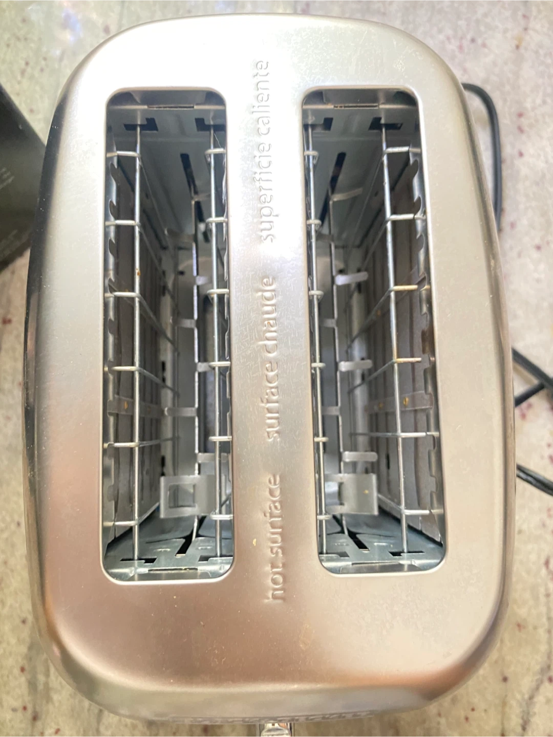 Black & Decker -Toaster (Canadian Tire) - photo 3