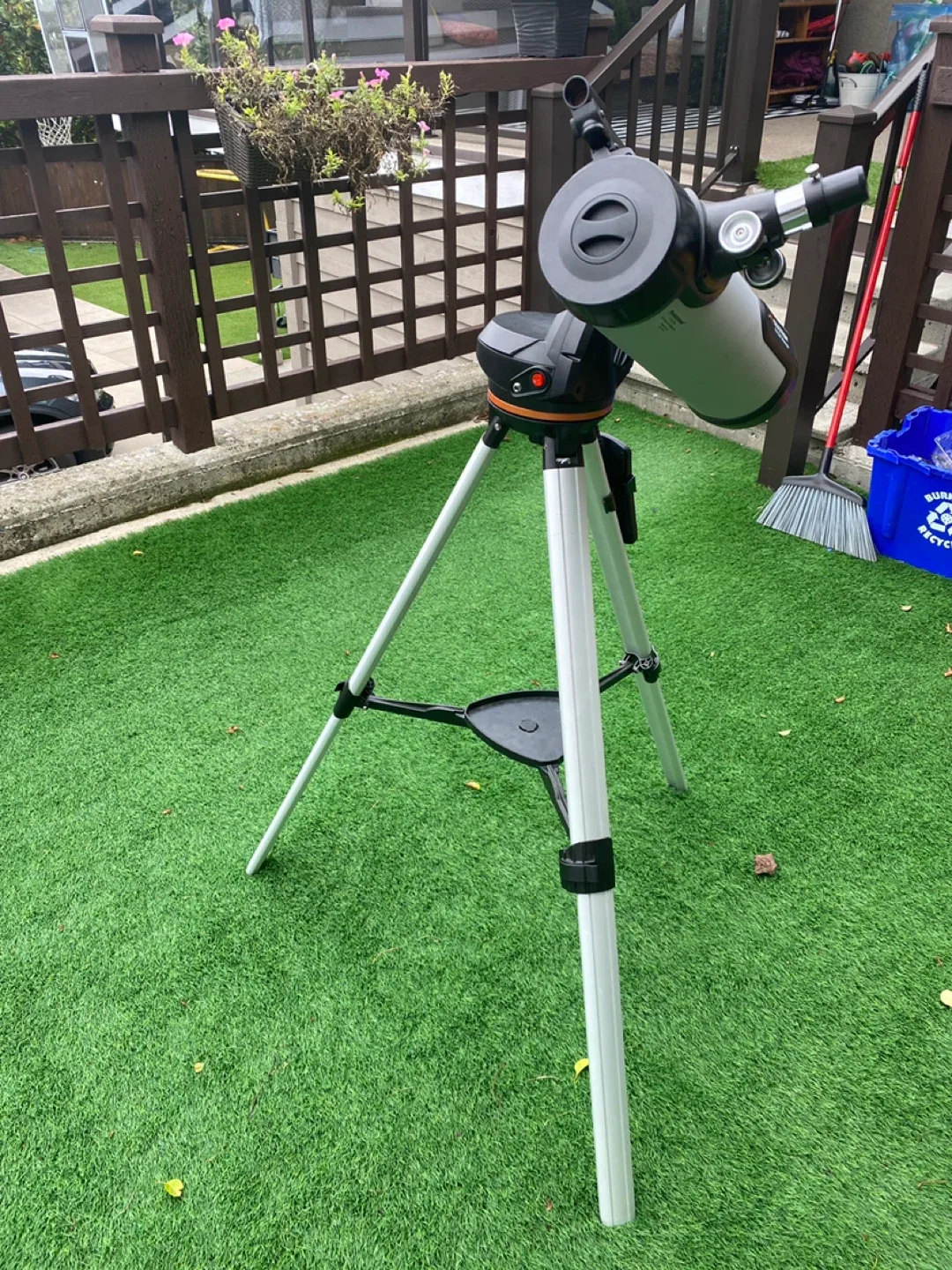 Celestron NexStar 114LCM Computerized Telescope image indicator(2)