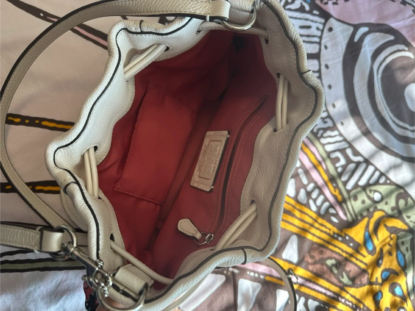 Coach Leather Bucket Bag image indicator(3)