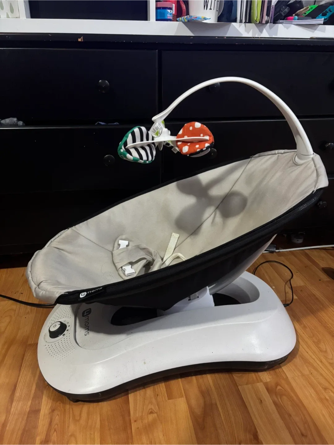 4moms MamaRoo Baby Swing image indicator(2)