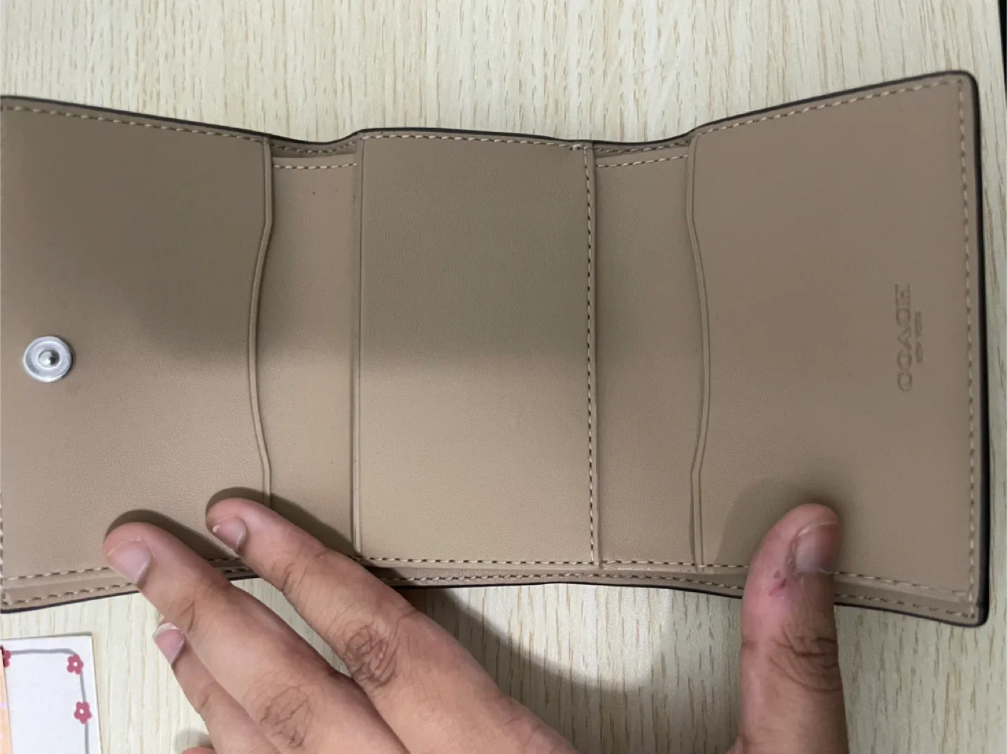 Coach Trifold Wallet - Off White image indicator(5)