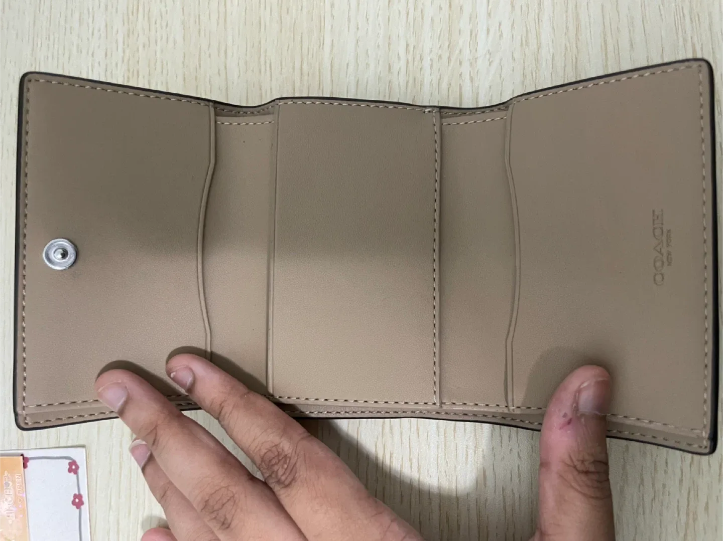 Coach Trifold Wallet - Off White image indicator(6)