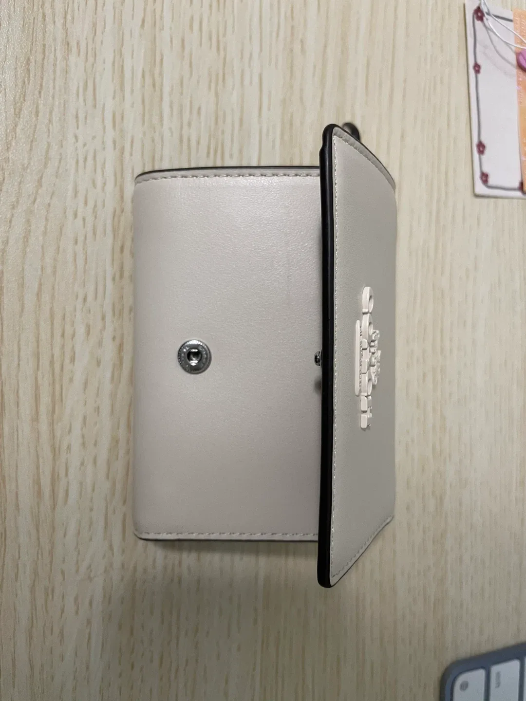 Coach Trifold Wallet - Off White image indicator(7)