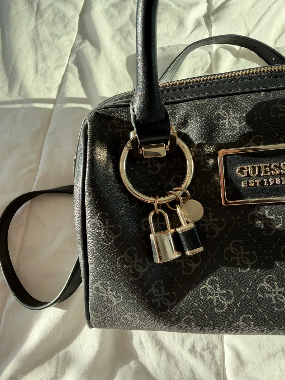 Guess Est 1981 Black Satchel - photo 2