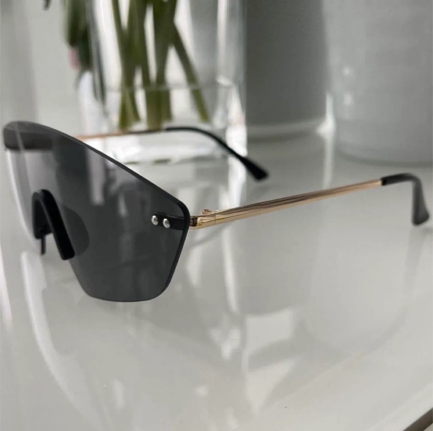 New sunglasses image indicator(2)