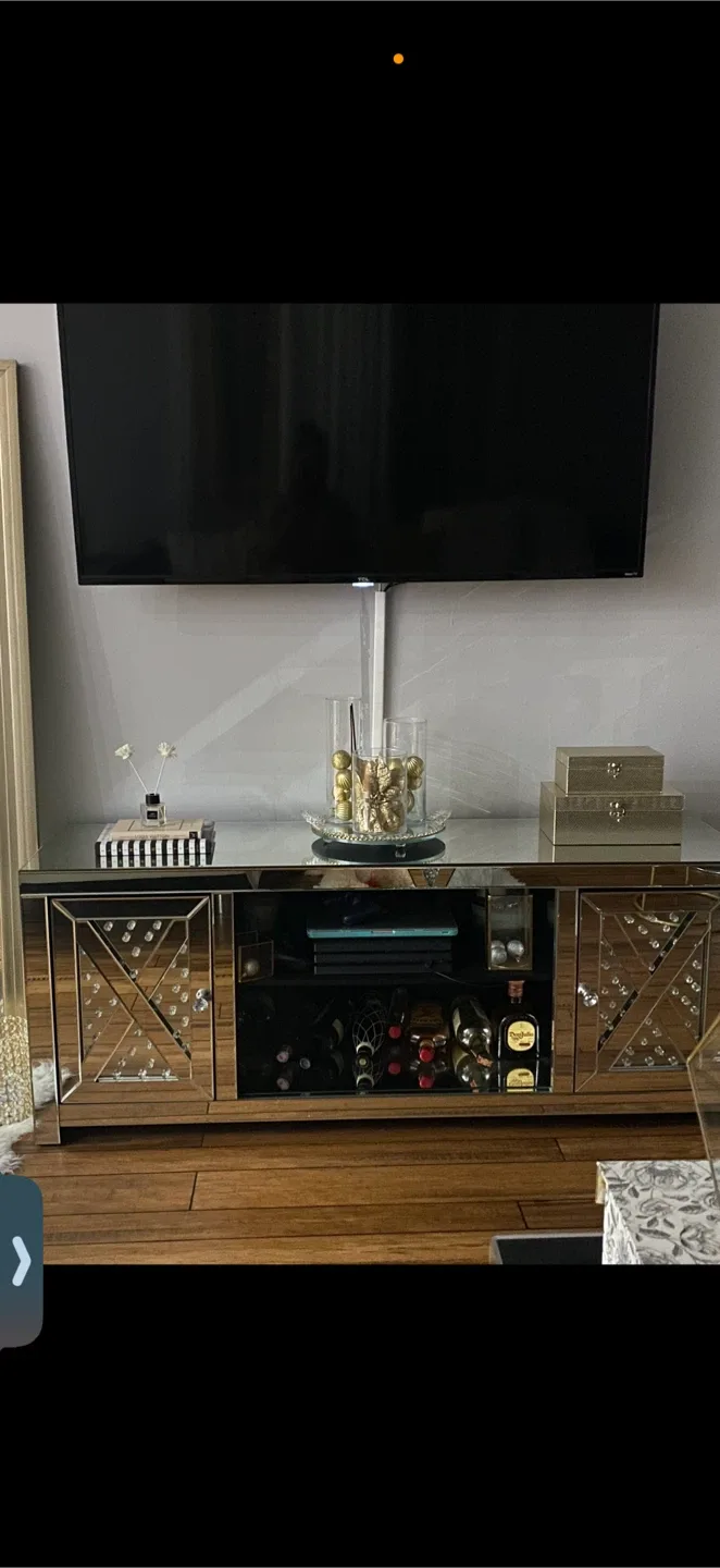 Elegant Decor Modern Mirrored TV Stand image indicator(2)